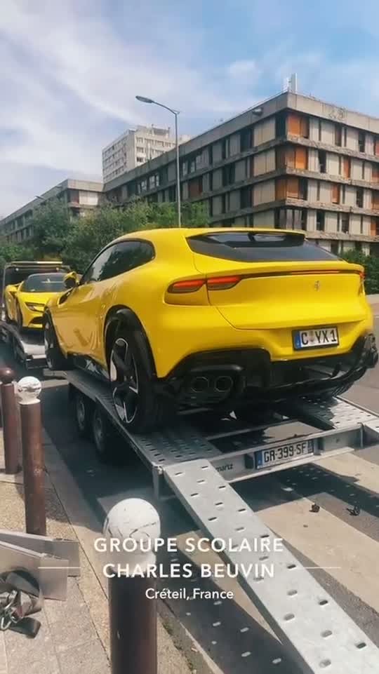 Ferrari jaune - Export FAST DÉPANNAGE 13